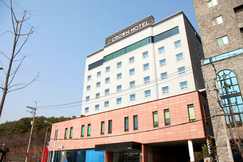Crown Hotel Changwon Exterior foto
